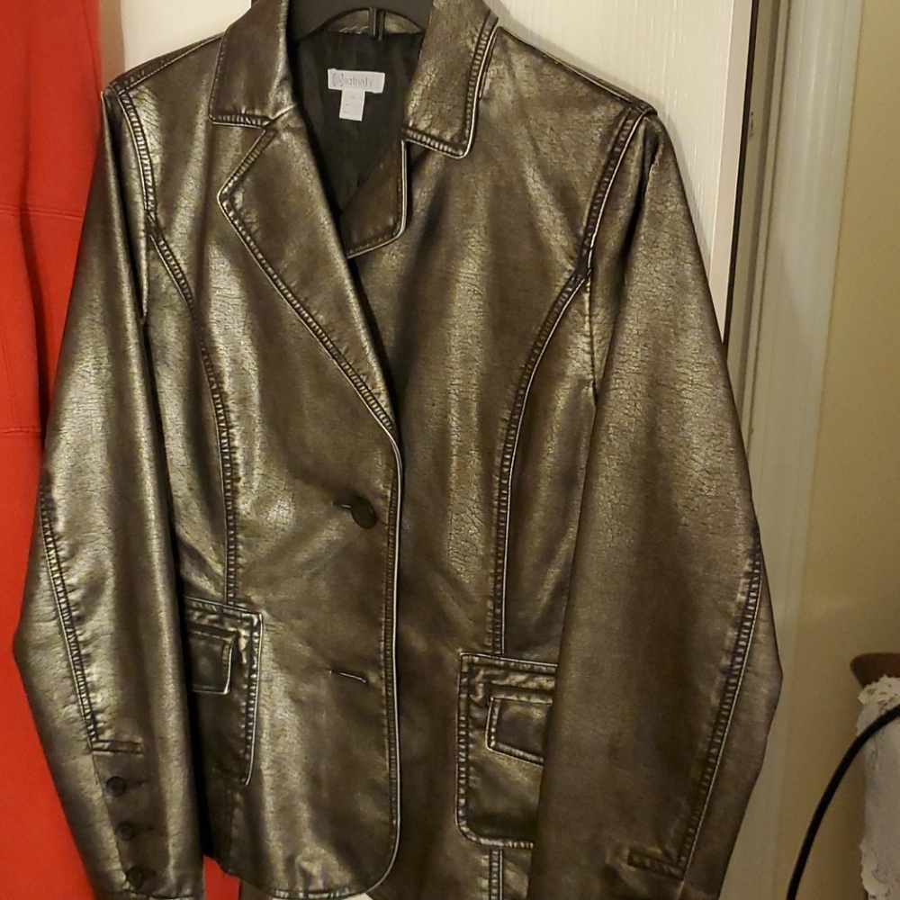 Leather woman's jacket